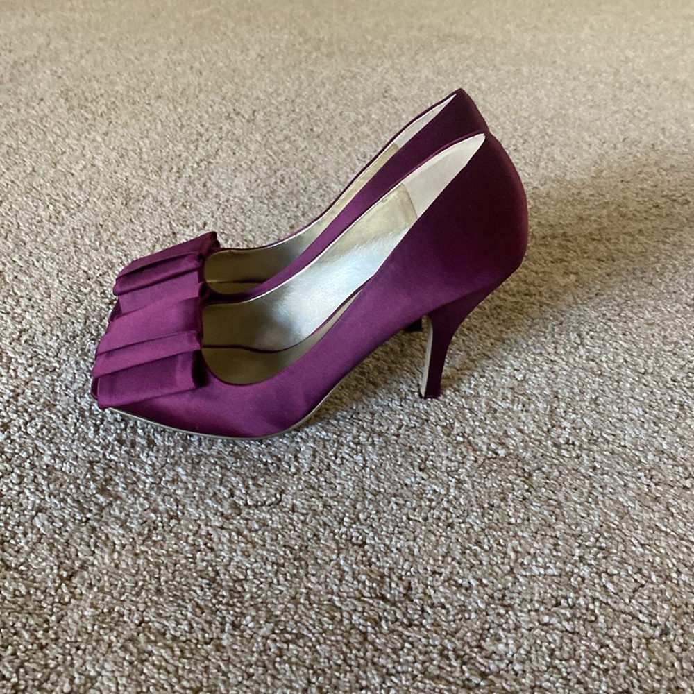 Dark pink heels size 9 - Picture 2 of 4